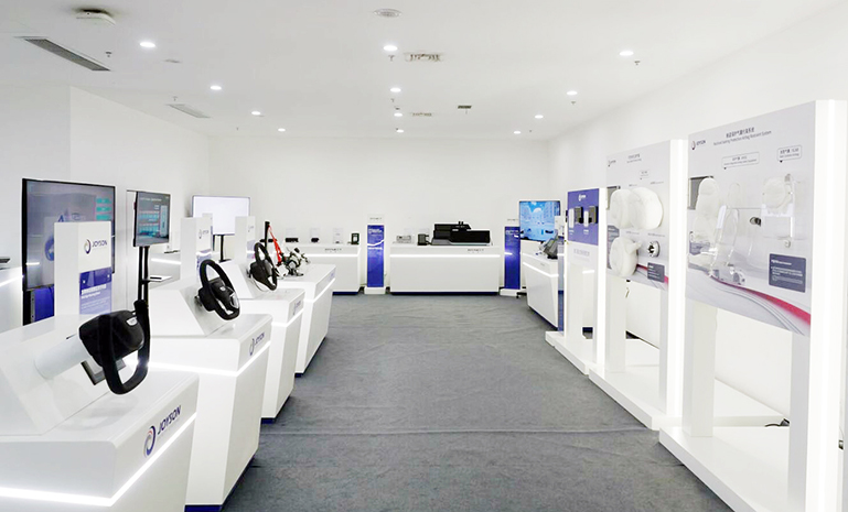 17276621618134291892.jpg xcsports电子赛力斯技术展1 官网使用.jpg